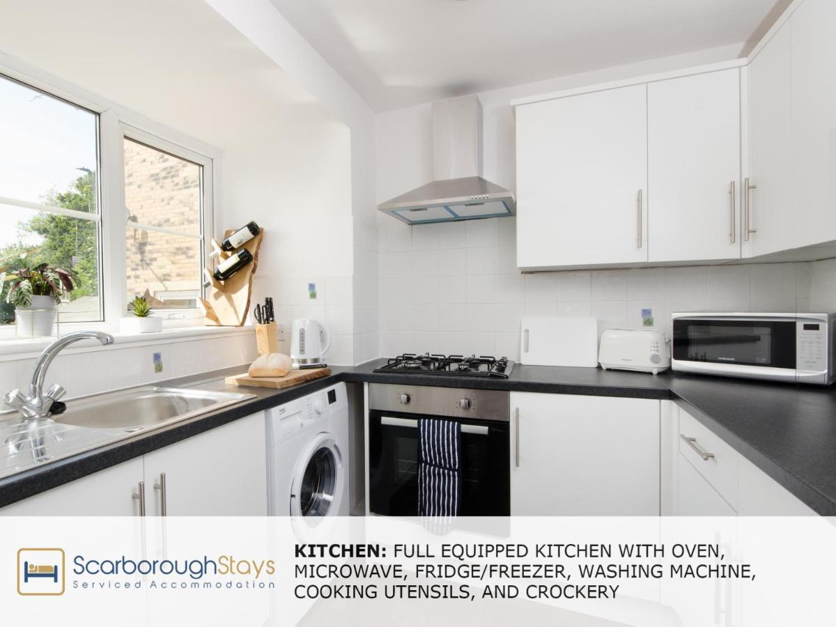 Candler Lodge - 3 Bedroom Townhouse With Parking - Patio Area & Seating Scarborough Ngoại thất bức ảnh