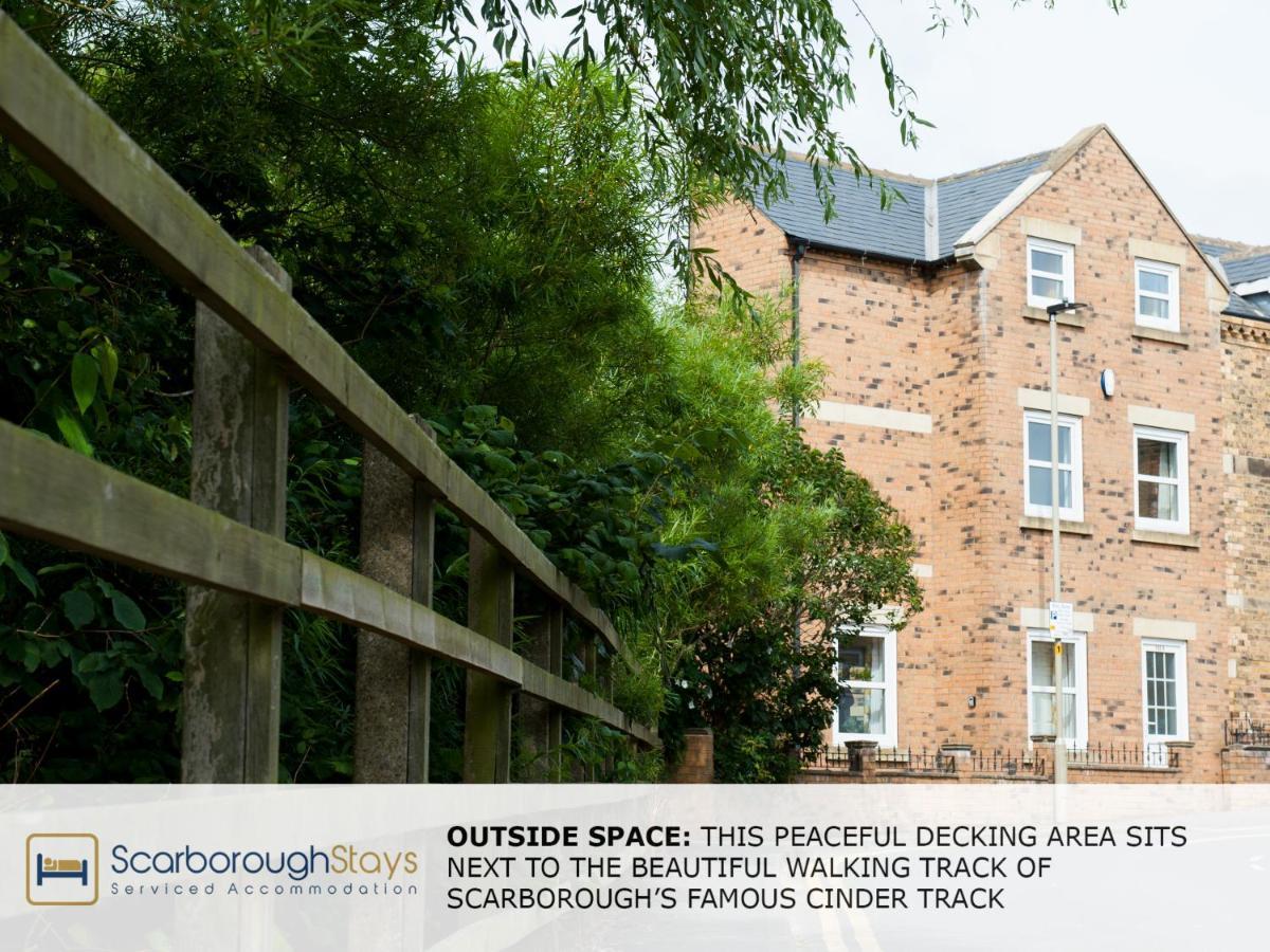 Candler Lodge - 3 Bedroom Townhouse With Parking - Patio Area & Seating Scarborough Ngoại thất bức ảnh